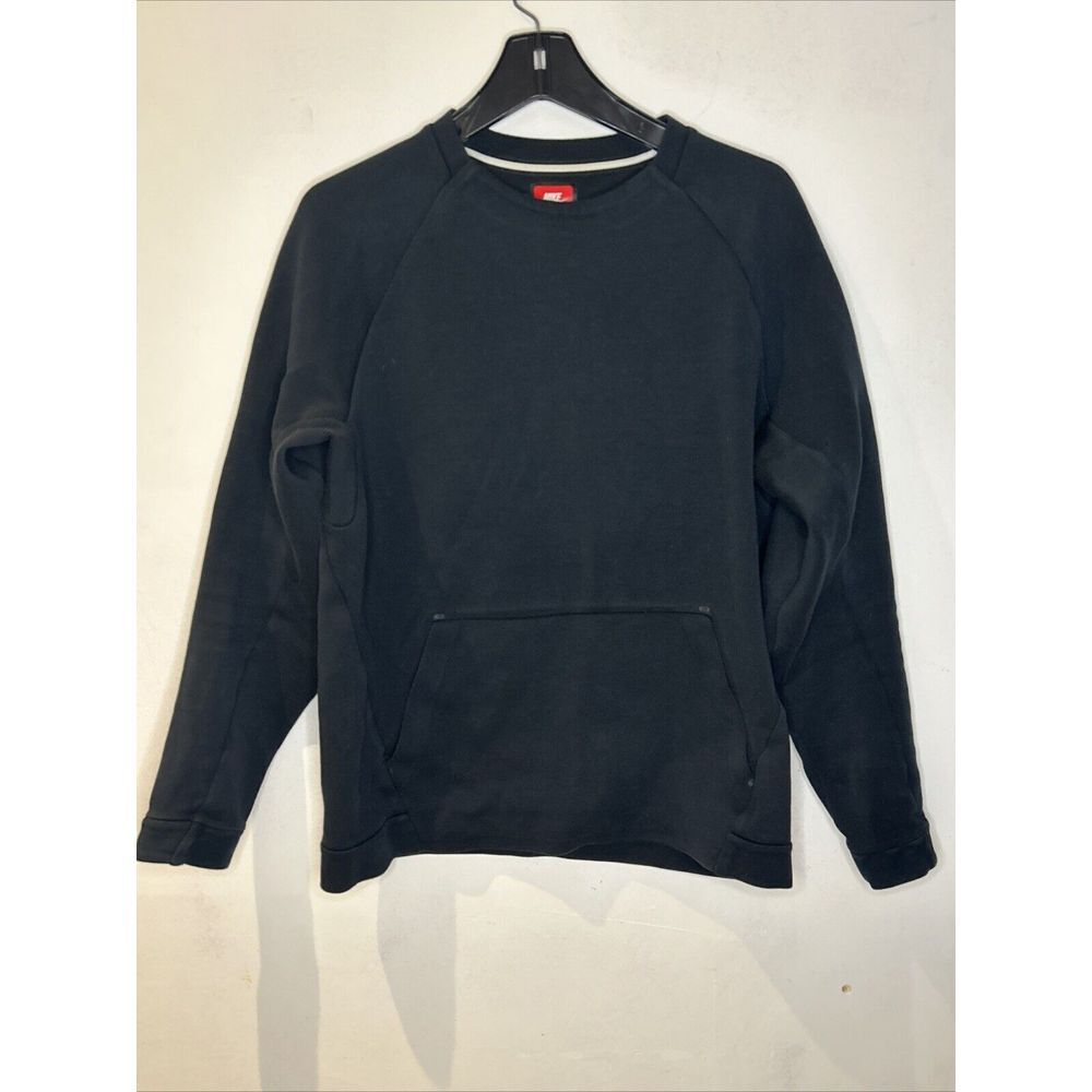Nike- Men's Crew Neck Tech Fleece Lot- Style #727359- Size Medium- Pre-Owned